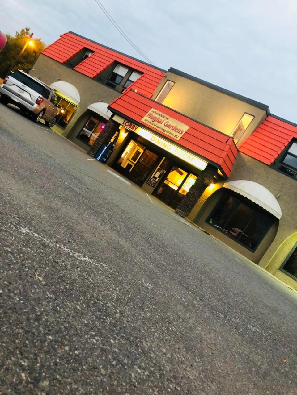 Merritt Desert Inn Extérieur photo